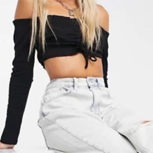 Black cropped longsleeve
